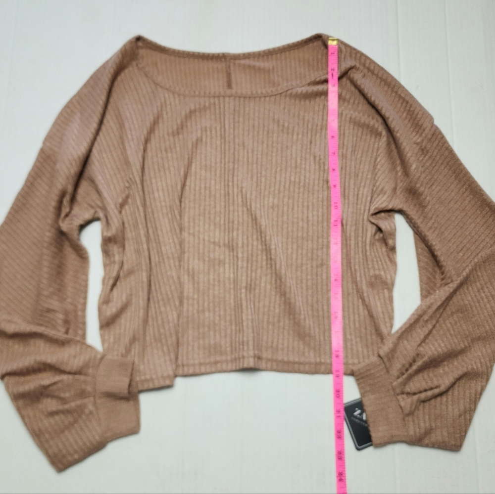 Sweater - Picture 12 of 13